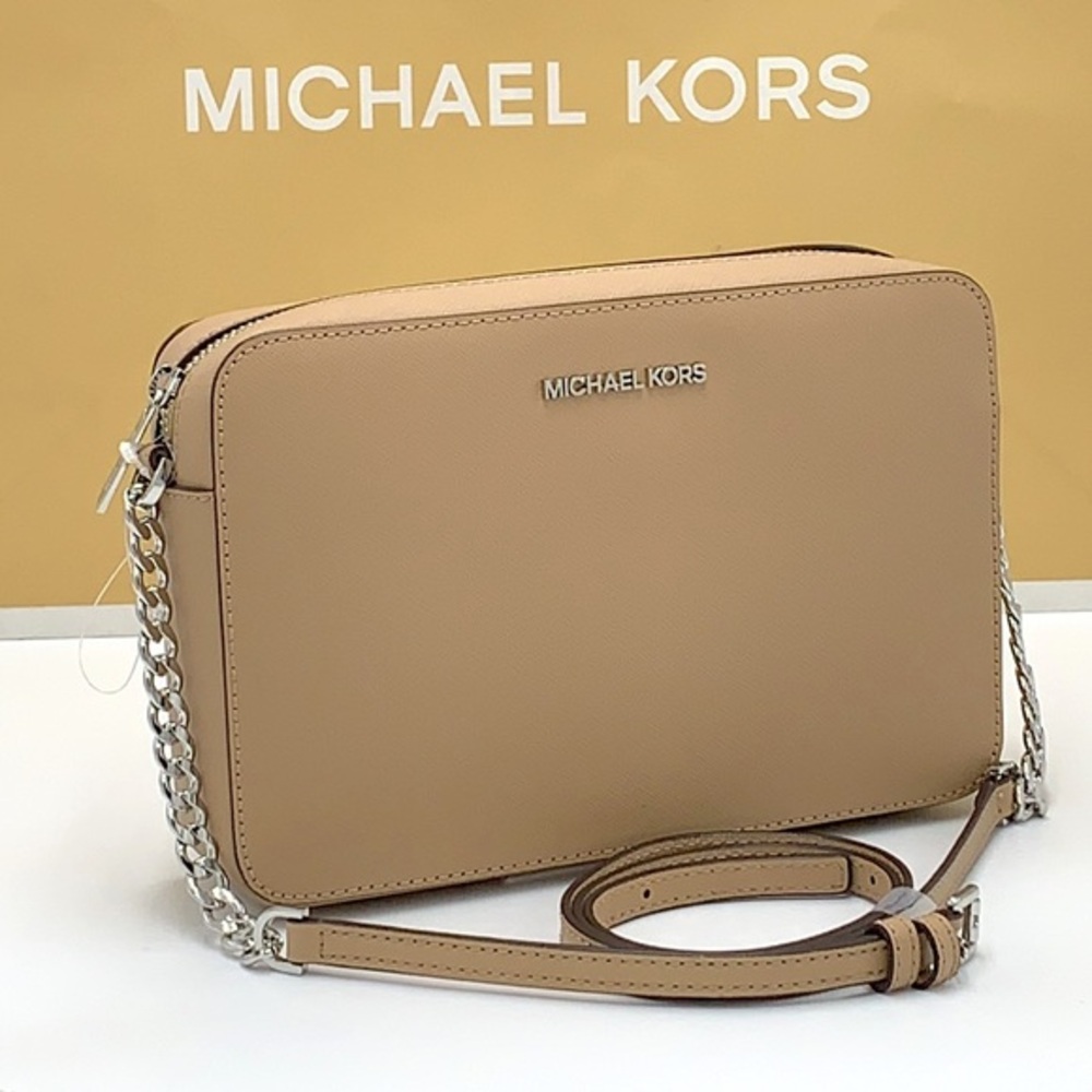 MICHAEL KORS LARGE EAST WEST CROSSBODY CAMEL COLOR